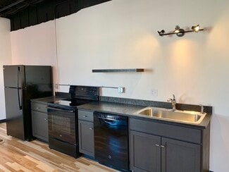 181 Elm St Unit 102, Biddeford, ME 04005