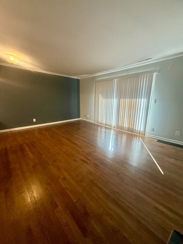 4213 Clark Ave unit 4, Kansas City, MO 64111 - photo 6