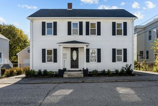 30 Catherine St, Bristol, RI 02809