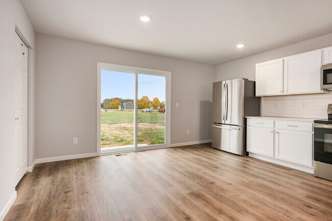 25245 Vargas, Mattawan, MI 49071 - photo 4