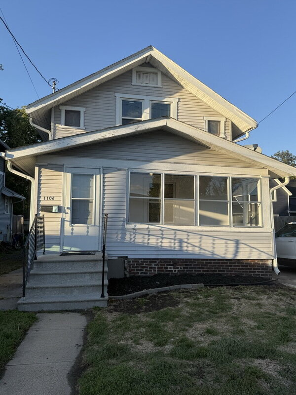 1106 Garfield Ave, Des Moines, IA 50316