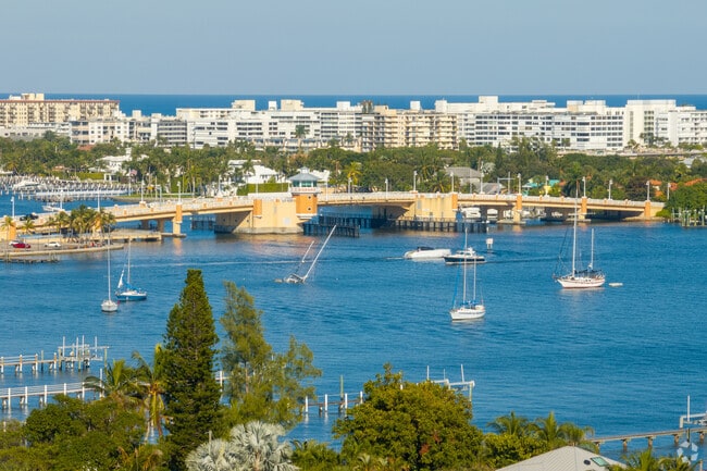 Take Ocean Ave from Lantana Pines over into the beach.