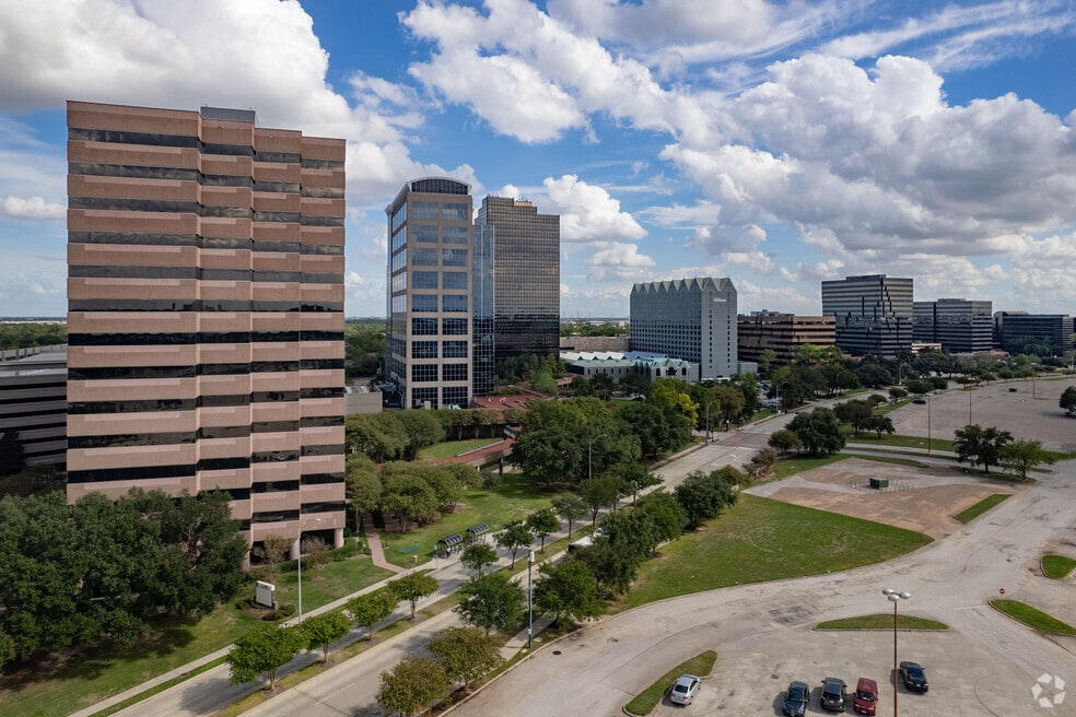 Neighborhood_538478_Greenspoint_031424_FINAL_P1.mp4