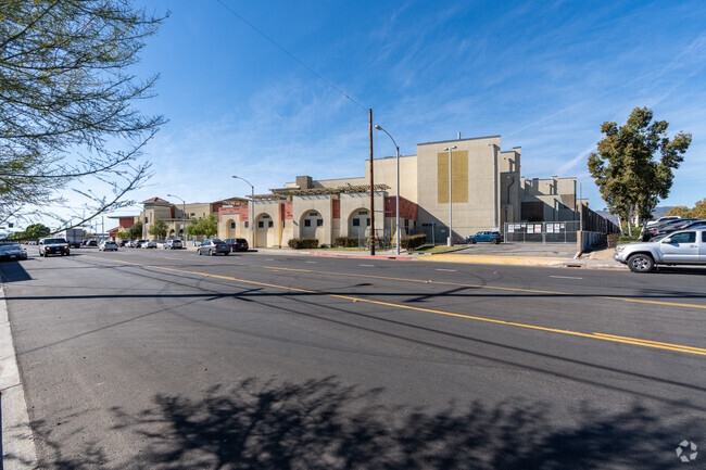 Cesar E Chavez Learning Academies is located at 1001 Arroyo Ave., San Fernando, California.