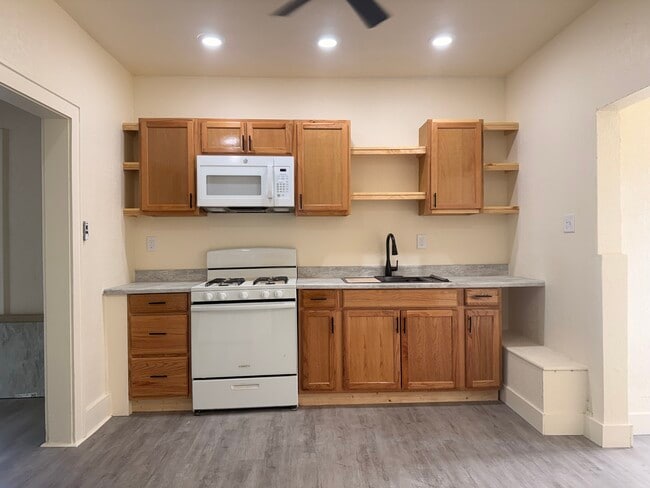 1504 Philo Rd, Urbana, IL 61802 - photo 2