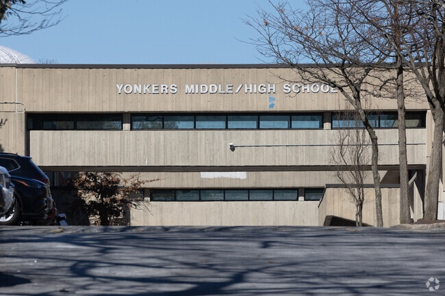 Yonkers Middle High School helps its students succeed.