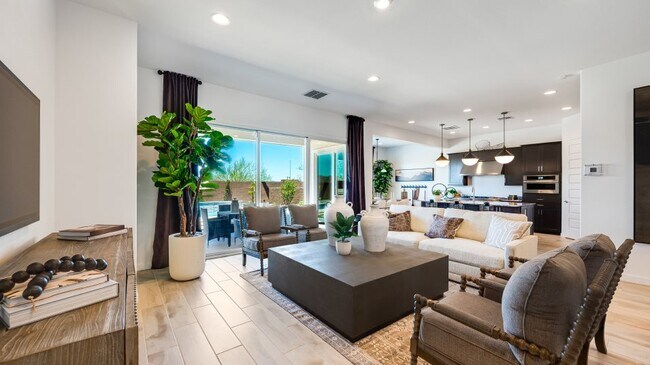 7954 W Rowel Rd, Peoria, AZ 85383 - photo 6