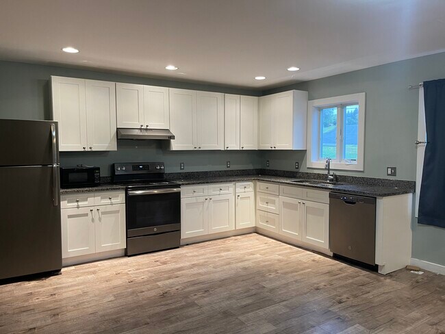 119 Birdseye View Dr unit a, Ithaca, NY 14850 - photo 2