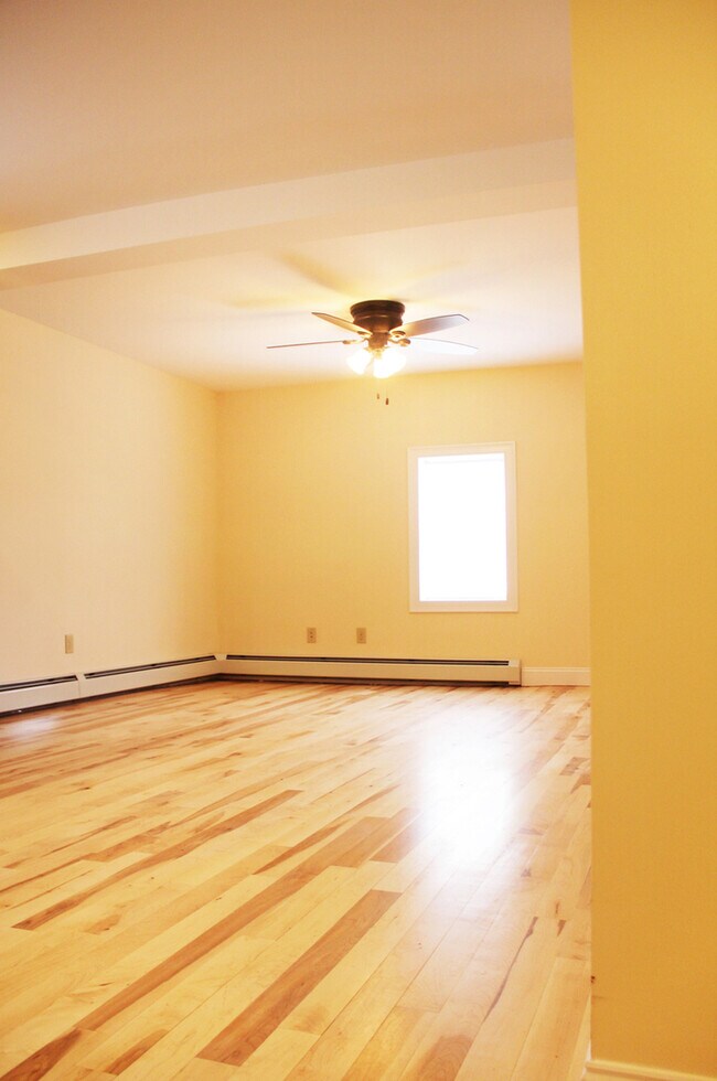 62 George St unit 1, Burlington, VT 05401 - photo 3