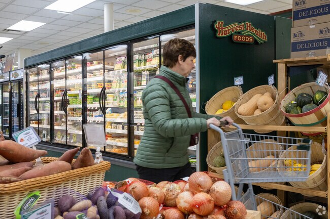 Harvest Health Foods in Cascade Township is your organic produce and health supplements stop.