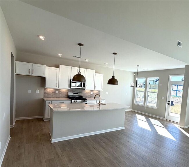 155 Pickens Bluff Ln, Hiram, GA 30141 - photo 3