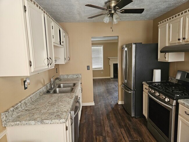 3835 Conley Downs Dr, Decatur, GA 30034 - photo 6