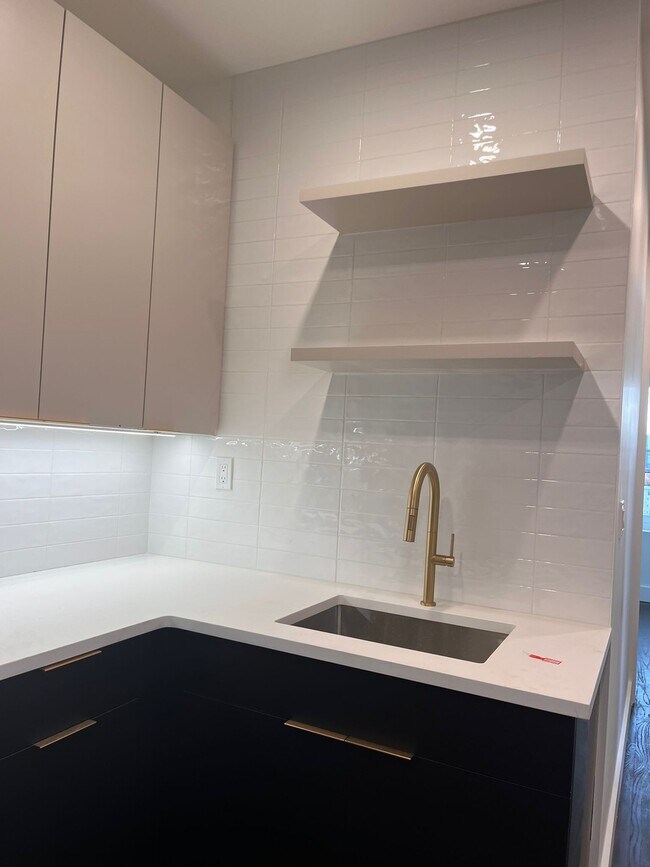 276 Hoboken Ave unit 4, Jersey City, NJ 07306 - photo 5