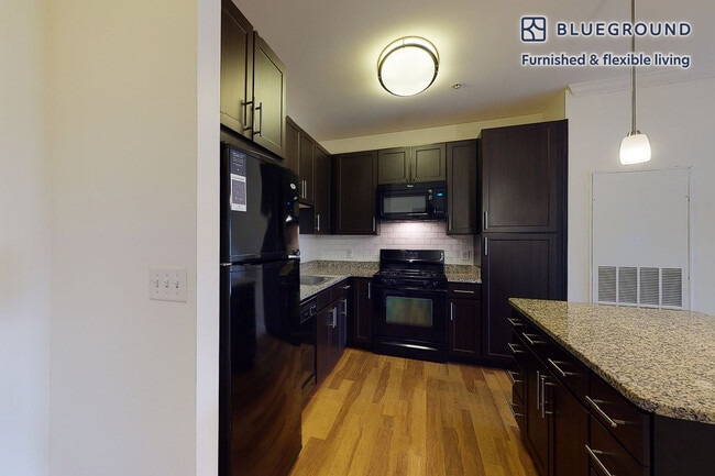 80 N Central Ave unit FL3-ID920A, Long Island, NY 11570 - photo 4