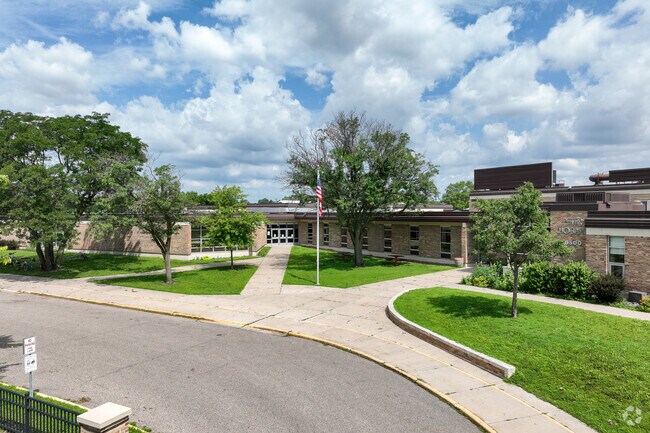 Peter Hobart Elementary is a public school located in St Louis Park, MN.