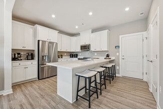 8633 Lovelace St, Manassas, VA 20109