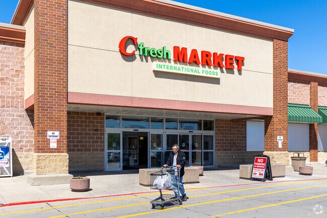 The C Fresh Market in Cheatom Park.