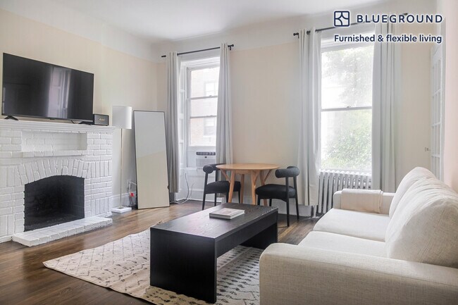 26 Jane St unit FL3-ID1973, New York, NY 10014 - photo 3