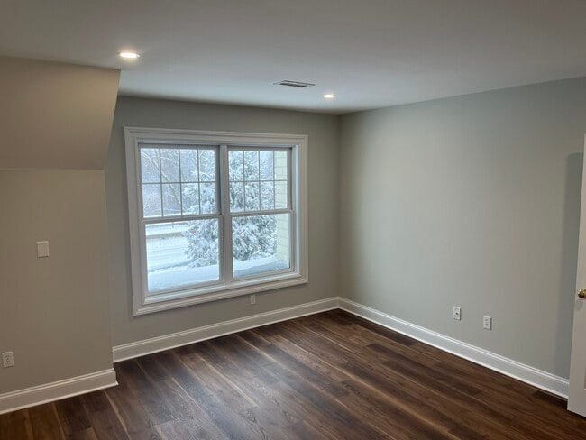 94 Danbury Rd unit 3, Ridgefield, CT 06877 - photo 5