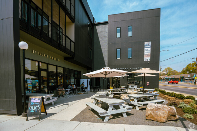 Stellas Grocery and Blanchard Coffee in Cedarhurst Richmond VA