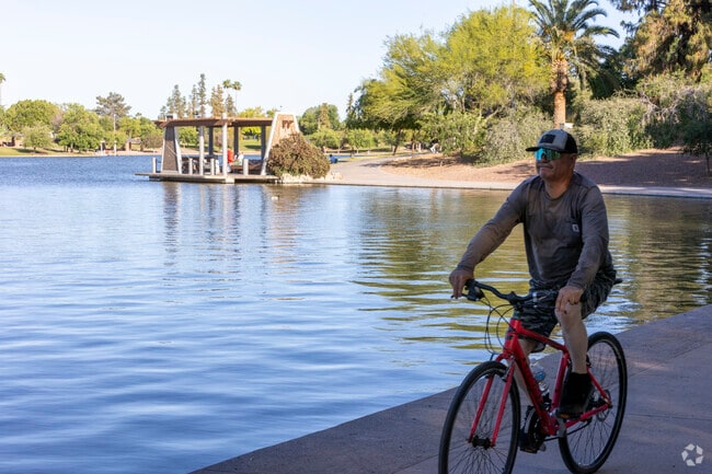 Enjoy a walk or bike ride around Kiwanis Park in Tempe.