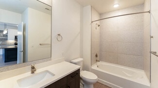 411 W Commerce St, Dallas, TX 75208