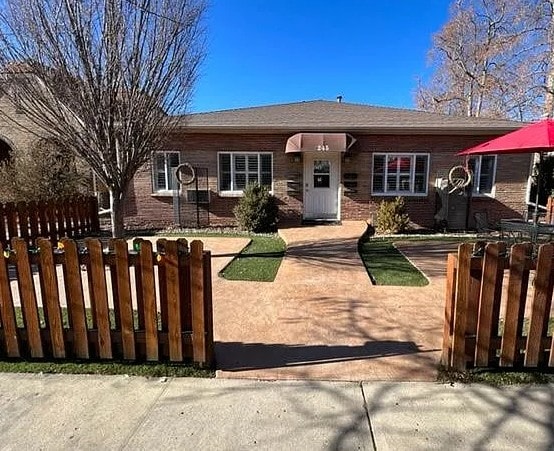 245 S Pennsylvania St unit 4, Denver, CO 80209 - photo 4