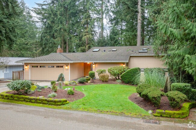 Mercer Island Estates features a variety of homes, including ranch-style houses.