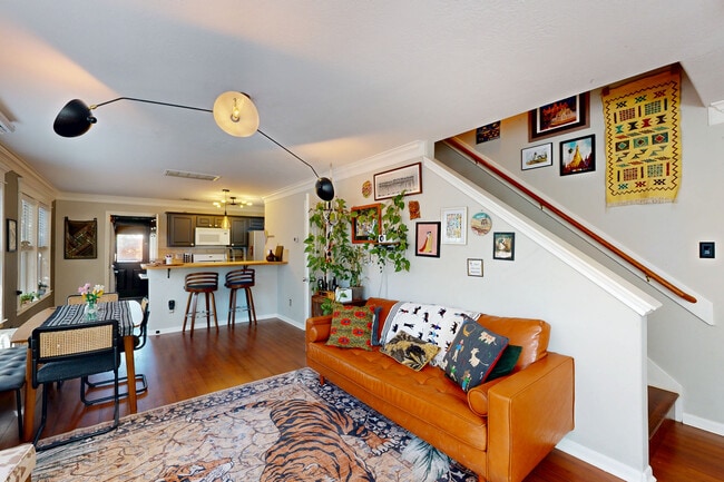 1324 Cleveland St, Houston, TX 77019 - photo 2