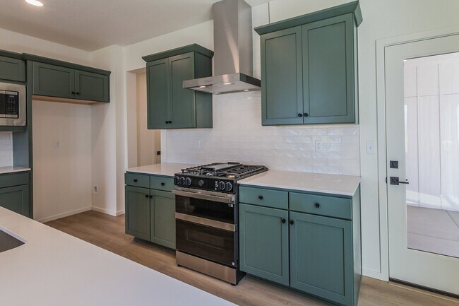 6126 Red Barn Rd, Timnath, CO 80547 - photo 5