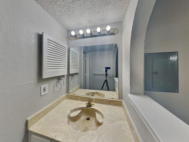 2309 Balsam Dr unit K213, Arlington, TX 76006 - photo 6