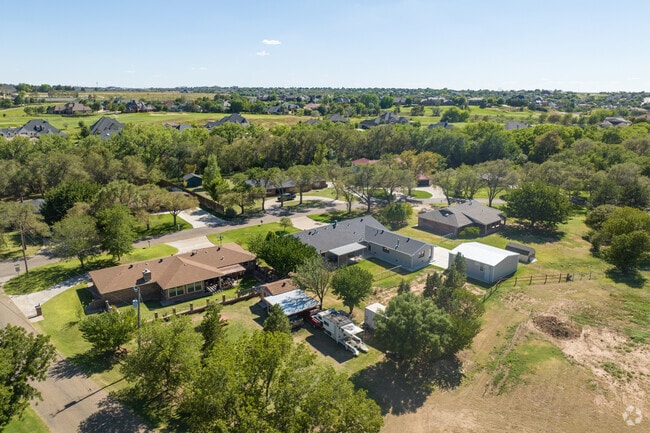 Walnut Hills homes sit a large swaths of land.