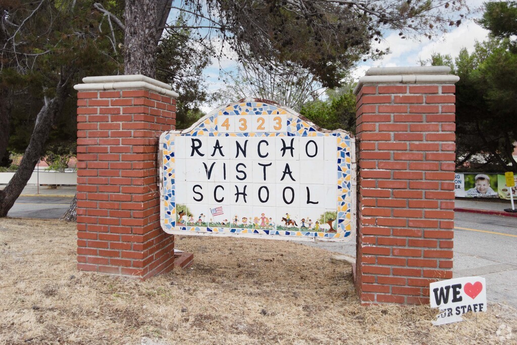 Rancho Vista Elementary School is in Rolling Hills Estates California.