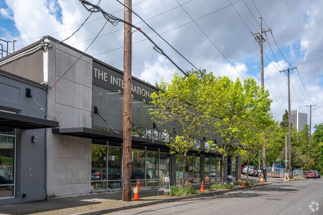 International School of Portland 04