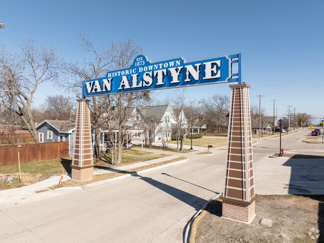 A welcome sign greets visitors in Van Alstyne’s downtown district.