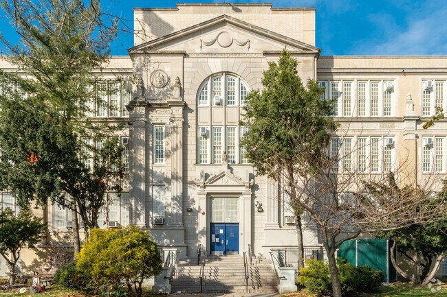 Cleveland Grover High School exterior offer students a grandiose view.