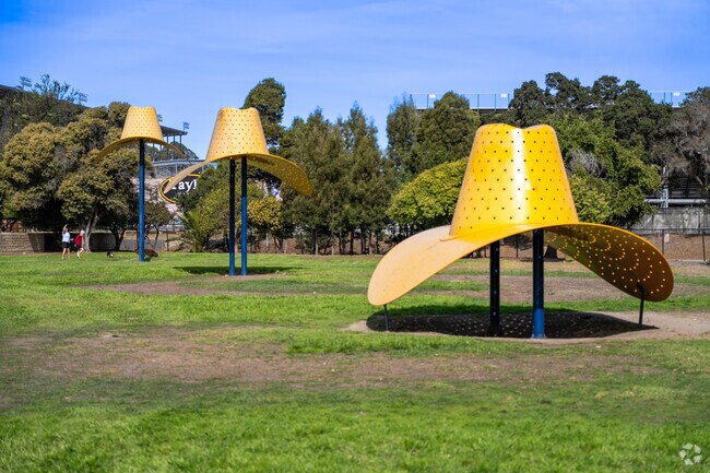Claes Oldenburg's sculpture captures the graceful stages of a rodeo cowboy's hat in midair.