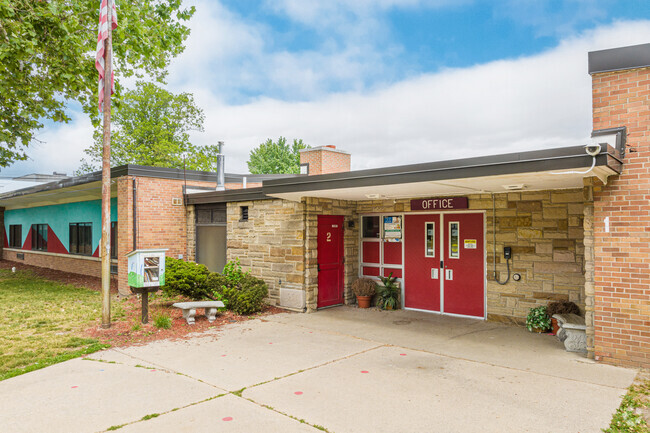 Main entrance to Lyons Elementary School in Lansing.