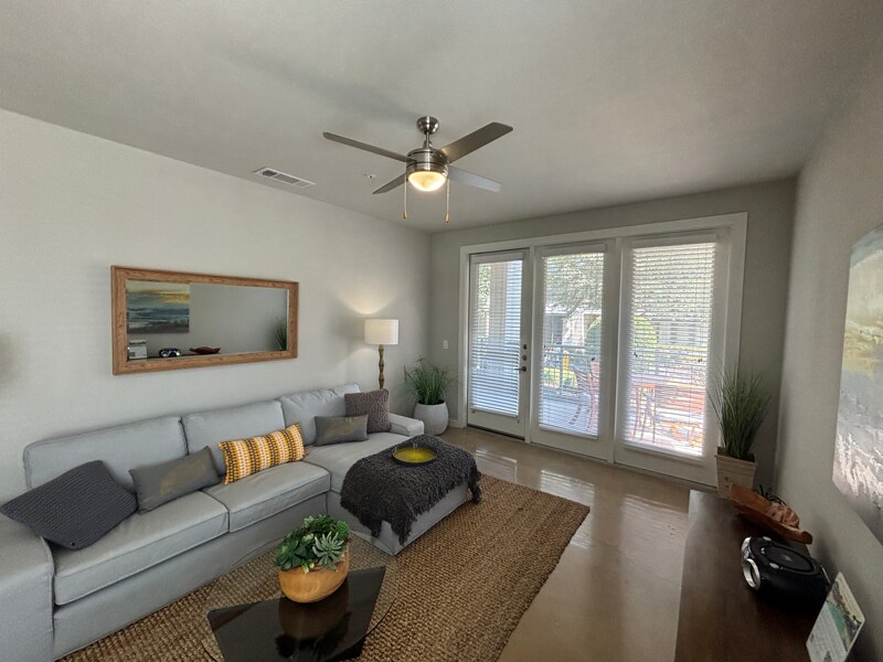 4300 Cromwell Dr unit b3, Kyle, TX 78640 - photo 1