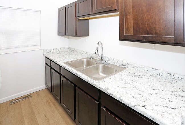 2BR,1.5BA, Townhouse