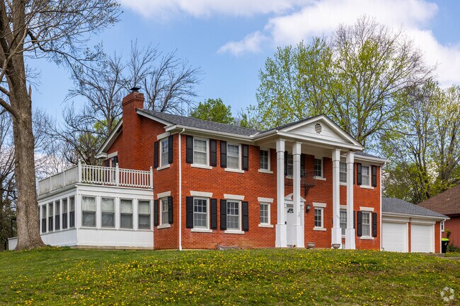Older Classic Revival and Colonial homes can be found near downtown Harrisonville.