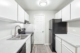 3445-3461 Sheridan Rd, Zion, IL 60099