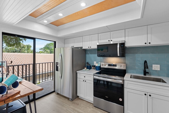 3350 10th St N unit FL2-ID1054333P, Naples, FL 34103 - photo 3