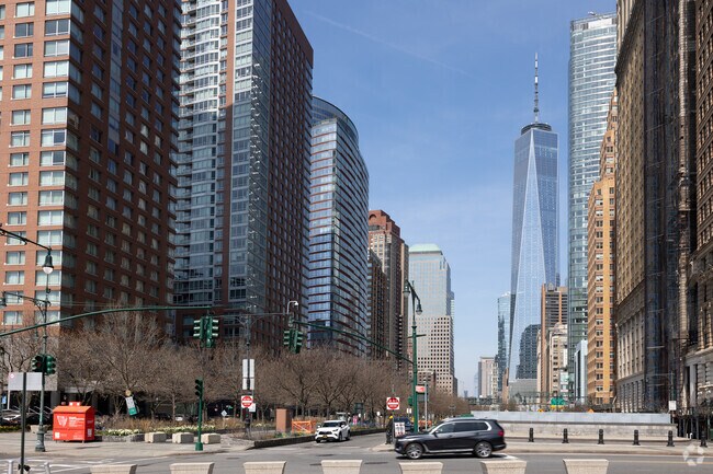 About Battery Park | Schools, Demographics, Things to Do