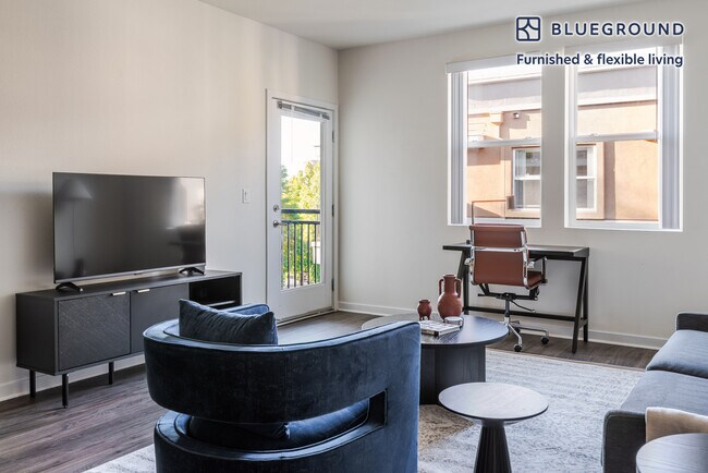 34 Union Square unit FL5-ID1903, Union City, CA 94587 - photo 3