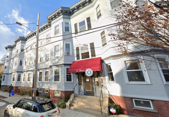 27 Forest St unit 3, Cambridge, MA 02140 - photo 2