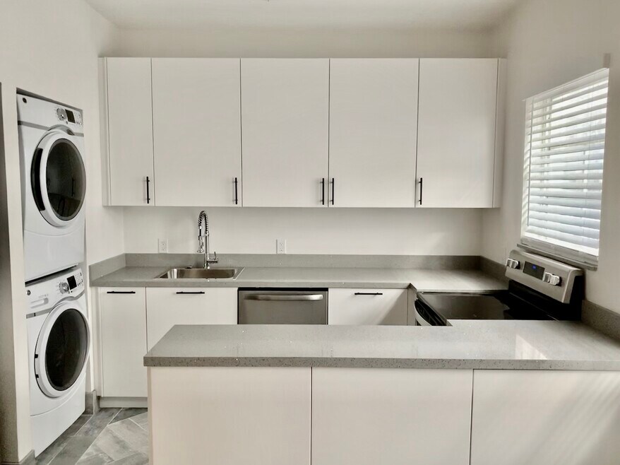 1525 Pennsylvania Ave unit 12, Miami Beach, FL 33139 - photo 1