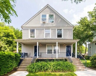 2047 Asbury Ave, Evanston, IL 60201