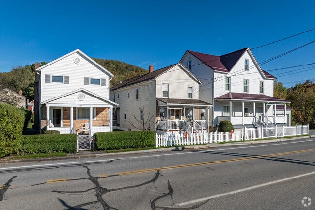 Summerhill offers a variety of housing types including bungalows and small colonial styled homes