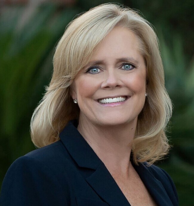 Pam Ruggeroli